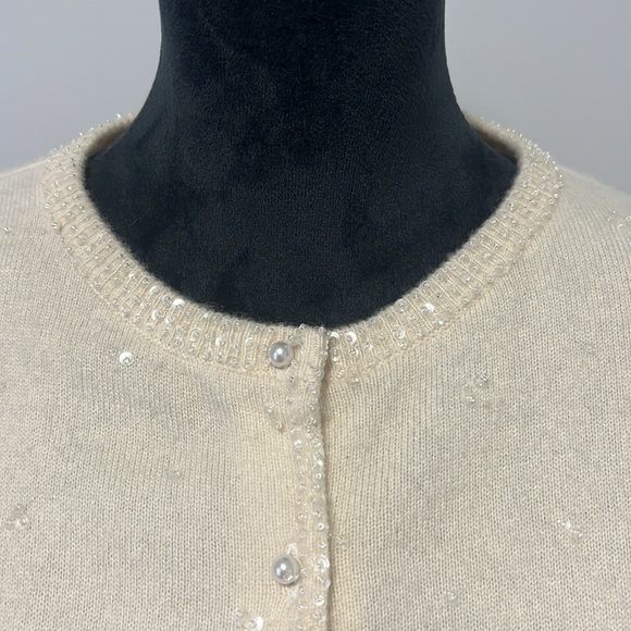 Cashmere Elegant Cream Cardigan Button Down Sweater Pearls details size Small - Picture 4 of 9